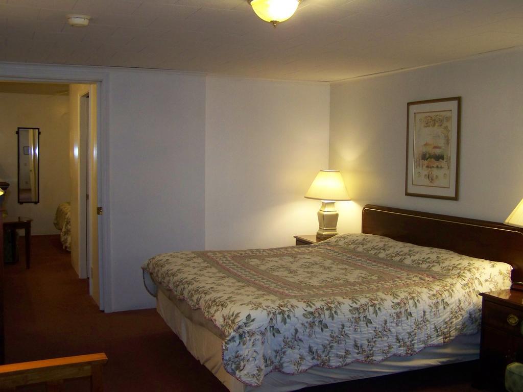 Hotel Golden Knight And 2*
